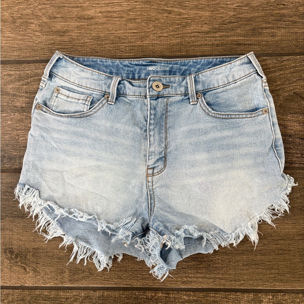 INC Women’s Denim High Rise Cut off Shorts with Frayed Legs Size 6